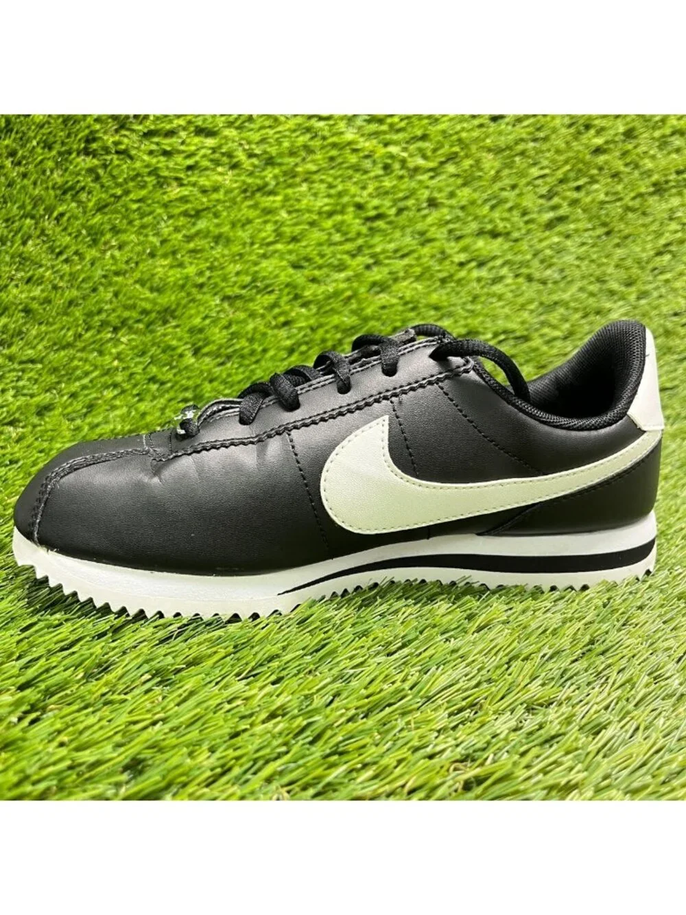 Nike please review